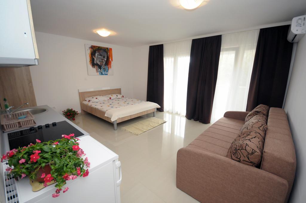 Apartments Vila Anastasia Budva Zimmer foto